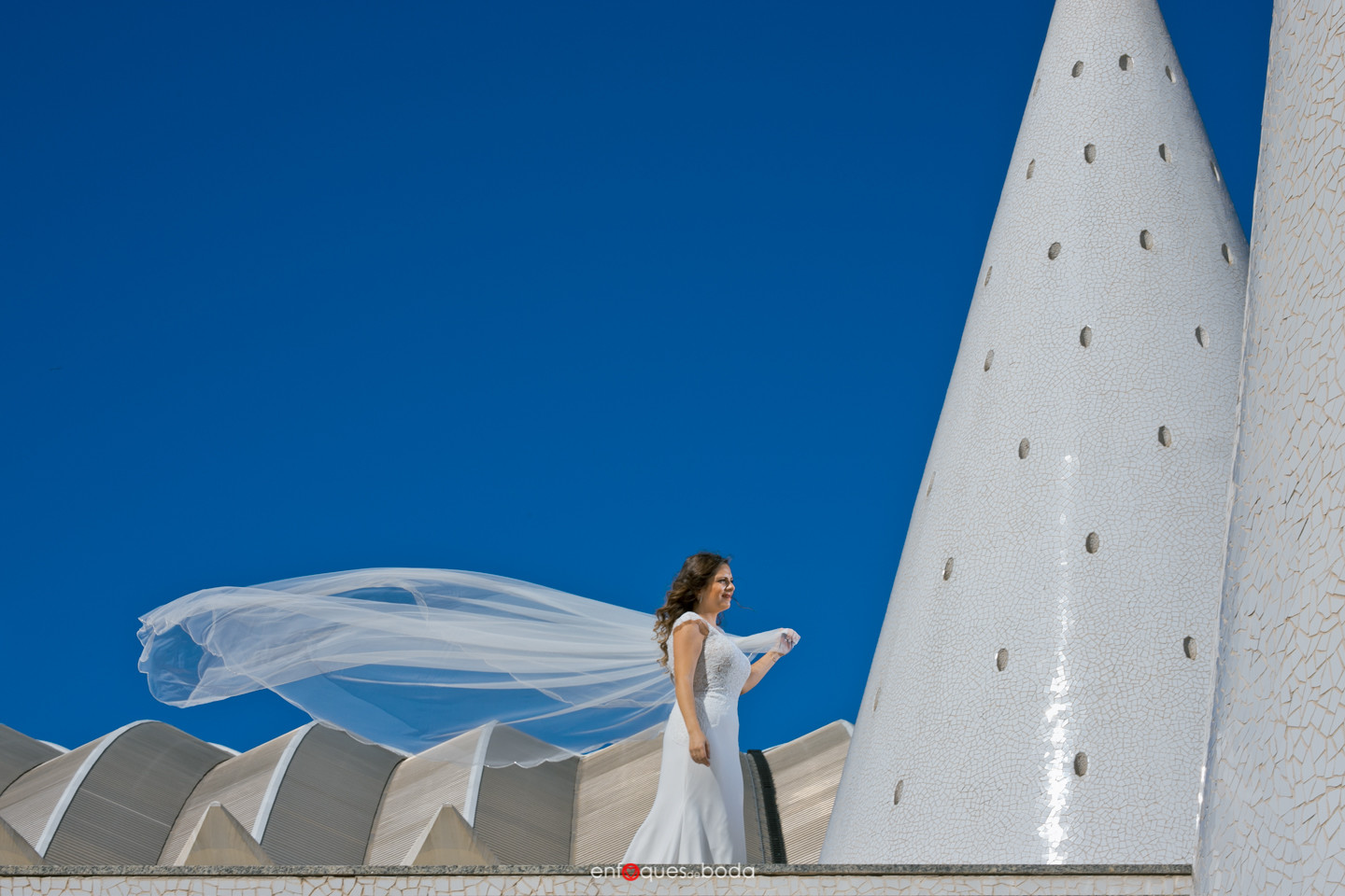 IMG_1024I&L POSTBODA